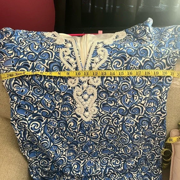 Lilly Pulitzer Size XL Dress White & Shades of Blue Polyester/Spandex 3/4 Sleeve - Picture 4 of 10